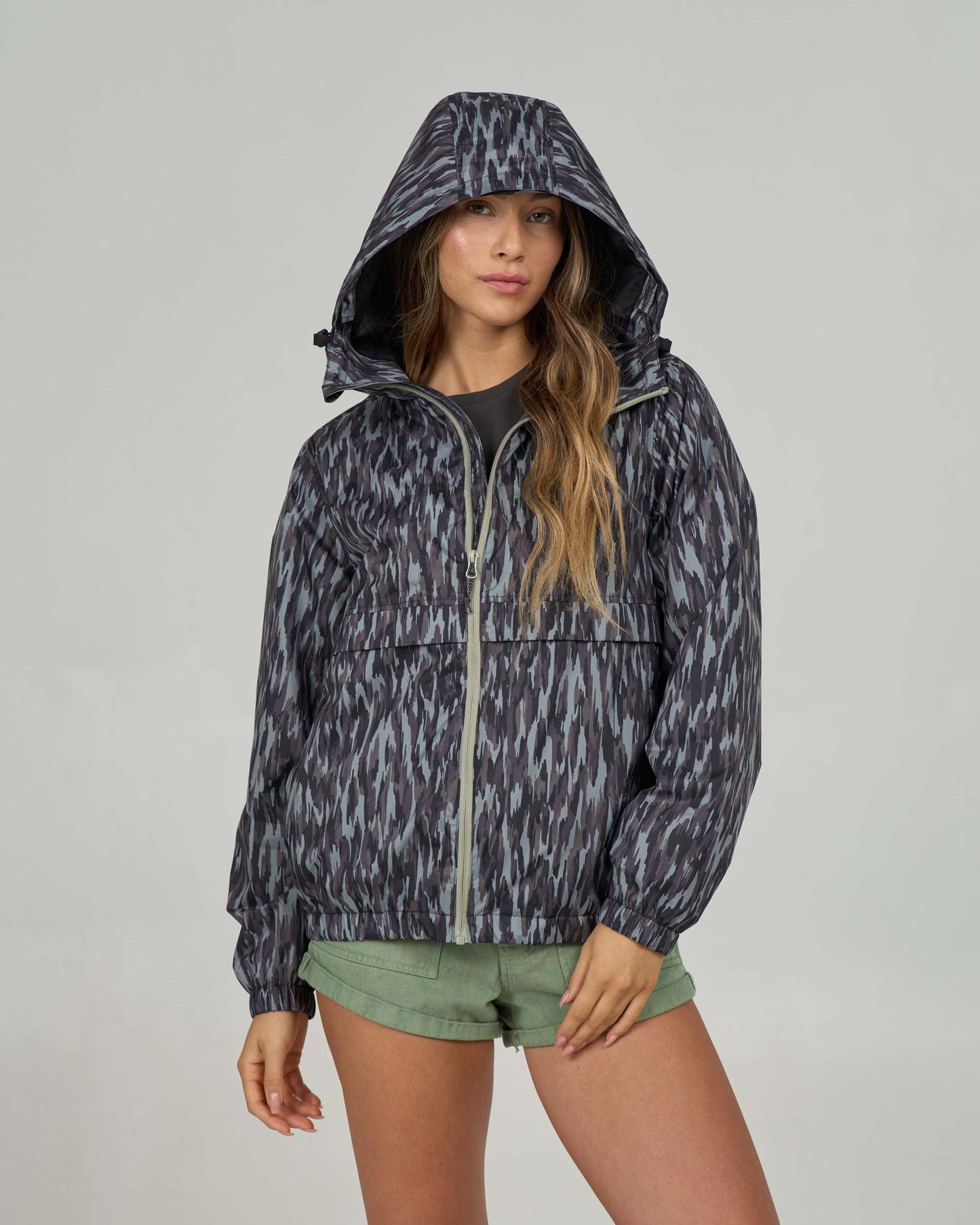 20935120W_CAMO_4_1767757535